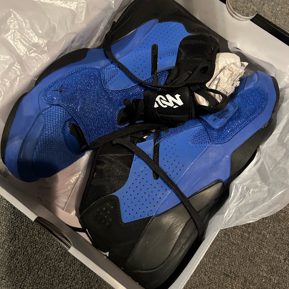 Jordan Zion 2 Shoes - Royal Blue and White